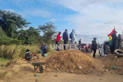Bloqueo en San Julián: Se prevé que bloqueadores y autoridades se reúnan este domingo