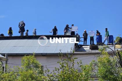 Reos de la cárcel de San Pedro protestan en demanda de prediarios