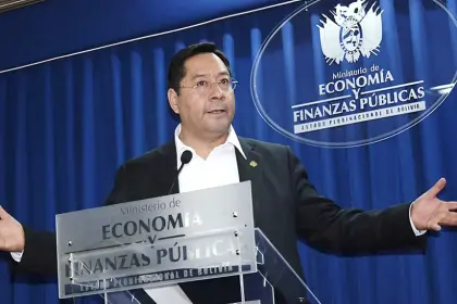 Arce pasará la noche en celdas policiales y el Gobierno lo apunta como principal responsable del daño económico al Fondo Indígena