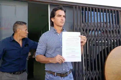 “Jhonny quiere cerrar el Concejo”, dice el concejal Saavedra tras denunciarlo por incumplimiento de deberes 