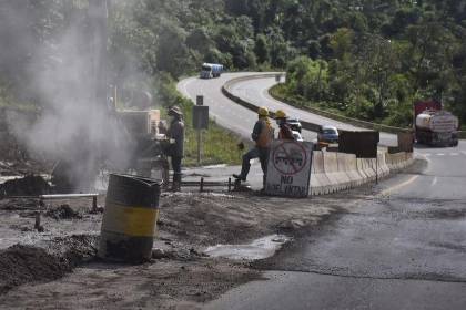 “Si tienen que repararlo por completo o rehacer todo, tienen que hacerlo”: Transporte recalca su postura por la doble vía El Sillar