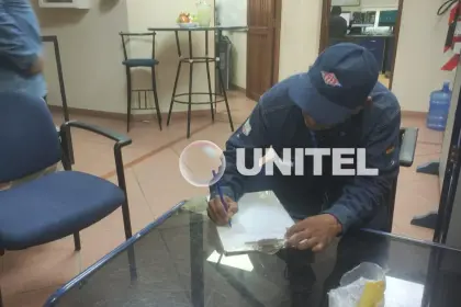 Productores campesinos de los valles cruceños firman acuerdo para el cierre de válvulas en la planta de bombeo de Oconi