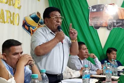 Ampliado nacional del transporte determina acciones en reclamo por el combustible