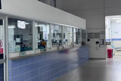 Centros de salud y hospitales no atenderán hasta el jueves por un paro departamental en Santa Cruz