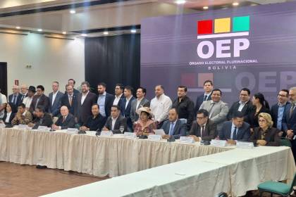 Cumbre por la democracia garantiza la realización de las elecciones el 17 de agosto y pide pacificar el país