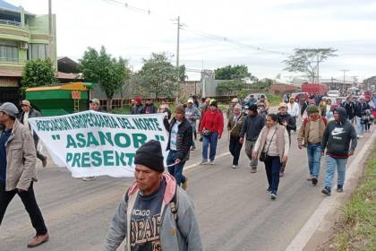Decreto del diésel: Agropecuarios del Norte Integrado marchan e instalan bloqueo en Montero 