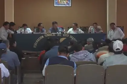 Cochabamba: Ampliado nacional del transporte analiza la escasez de diésel, mal estado de rutas y alza de repuestos