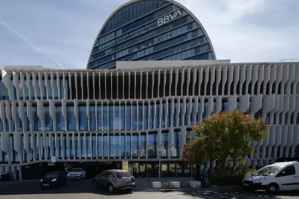 Bolivia pierde arbitraje en La Haya contra BBVA y debe pagar $us 105 millones por la “demora” en la transferencia de la AFP