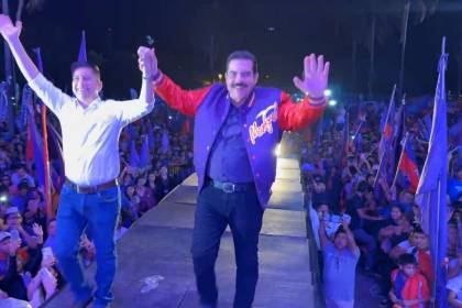 “Voy a poner orden”, afirma Manfred en su cierre de campaña en Santa Cruz