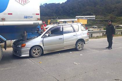 “Tienen que curarla”: El drama de la niña que sobrevivió al accidente en los Yungas, que no sabe que su madre murió