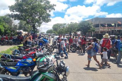 Mototaxistas de Santa Cruz pedirán resarcimiento por la calidad de la gasolina en reunión con el Gobierno