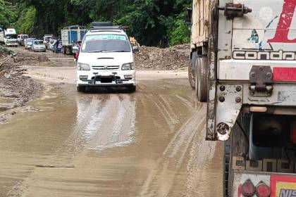 Se restablece la circulación en la antigua carretera entre Santa Cruz y Cochabamba, pero ABC teme nuevos deslizamientos