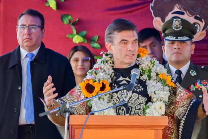 Paz lanza “reto” al Magisterio nacional y los convoca a un encuentro para “transformar” la educación