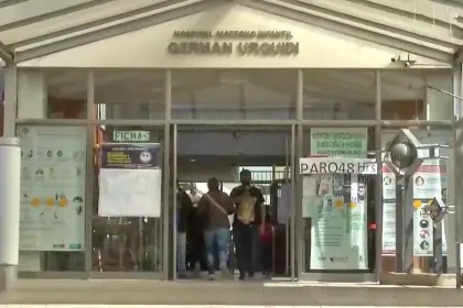 Trabajadores de salud de Cochabamba anuncian paro de 48 horas exigiendo el pago de bonos y sueldos adeudados