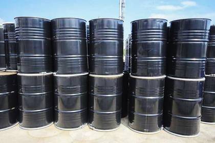 El precio del petróleo supera los $us 100 por barril por los ataques de EEUU e Israel contra Irán