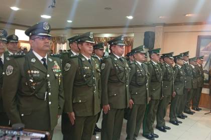 Cambios en la Policía: Posesionan a nuevos directores y comandantes departamentales