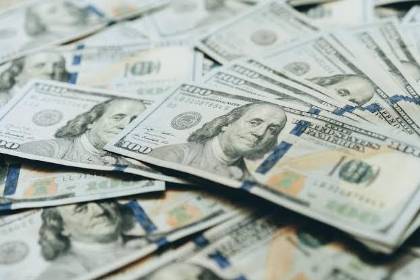 El dólar oficial llega a Bs 11,90 para este martes tras subir 90 centavos 