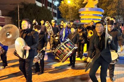Fraternidades y bandas se alistan para el Carnaval de Oruro 