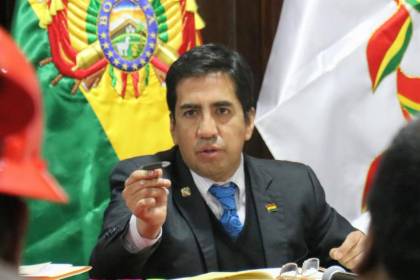 Ministro de Trabajo descarta ampliar el feriado del 16 de julio en La Paz