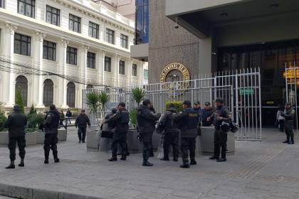 Lara pide a movilizados y al Gobierno dialogo con “voluntad sincera” y que compromisos sean “concretados”