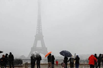Unos 800.000 alumnos franceses no regresarán este lunes al colegio por una alerta de temporal