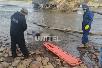 Hallan a un hombre sin vida y con las manos encadenadas flotando en un río de Chimoré
