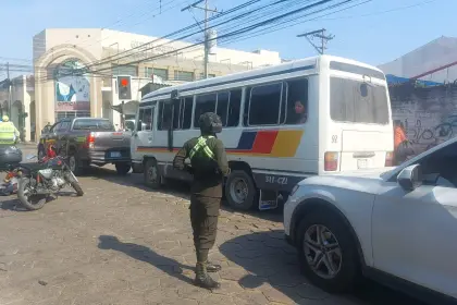 Dejan libre al micrero que provocó la trágica muerte de una mujer en el centro cruceño