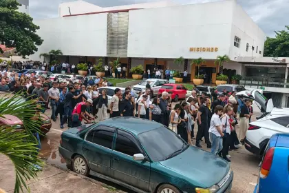 Dan el último adiós a los pilotos fallecidos en accidente aéreo; las investigaciones siguen en curso