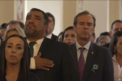 Tuto participa del Tedeum por el aniversario de Santa Cruz y celebra que Camacho retorne a los actos oficiales