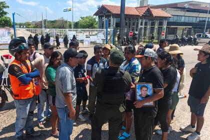 Vecinos de Palmasola exigen el retiro de cisternas tras registrarse accidentes fatales cerca de la refinería