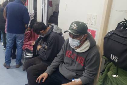 Las filas y la falta de espacios y medicamentos complican la atención en el Complejo Hospitalario de Miraflores