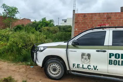 Sujeto retira con engaños a una adolescente de una fiesta y la agrede sexualmente en un lote baldío