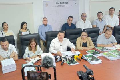 Jhonny anuncia la conformación de 8 comisiones para la transición de mando a Manuel Saavedra