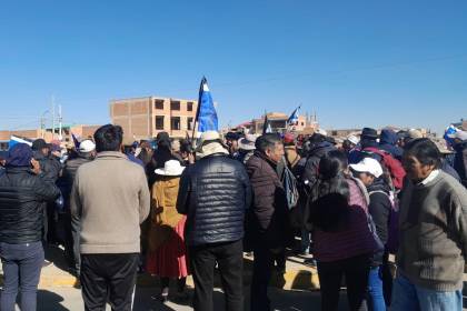 “Con o sin tarima vamos a empezar”: Proclamación de Evo en El Alto genera tensión y fricciones