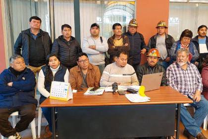Gremiales exigen la abrogación del decreto del diésel y anuncian movilizaciones