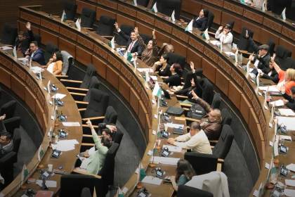 Diputados remiten a la ALP proyecto de ley minero Carangas por “excepción constitucional en zona fronteriza”