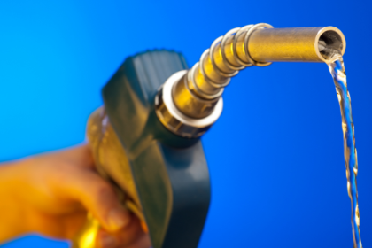 Surtidores advierten de puntos de venta de combustible importado que son un “riesgo para usuarios y operadores”