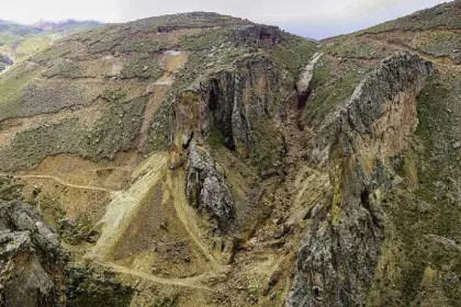 En menos de una hora y usando gas, un grupo armado robó una carga de plata en Potosí
