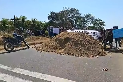 Yapacaní: Advierten que bloqueo es indefinido y cortan el tráfico en la ruta nueva Santa Cruz– Cochabamba