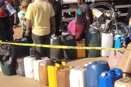 “El litro de gasolina a Bs 23”: Por la escasez, bolivianos cruzan a Brasil para comprar combustible más caro