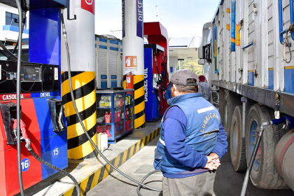 Combustible importado por privados: Jubileo estima en Bs 10,80 el litro de gasolina y a Bs 14 el diésel