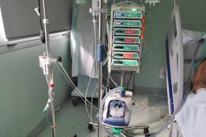 Tras explosión de una garrafa en su vivienda, adulto mayor queda en terapia intensiva