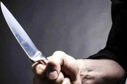 “Tenía que salir a matar”: Adolescente en Santa Cruz apuñala a un taxista por un reto de Roblox y hallan la confesión en un celular