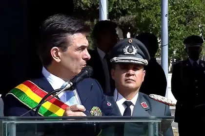 Rodrigo Paz: “No se puede entender unas FFAA si no hay compromiso con la libertad”