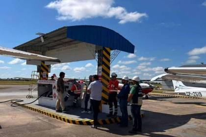 Denuncian que en Beni no reciben combustible de aviación hace más de una semana; en Santa Cruz suman tres días