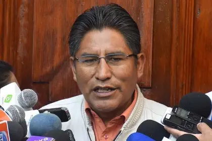 Patzi dice que Evo tiene “ambición de poder” y que pedido de bloqueadores “no tiene sentido”