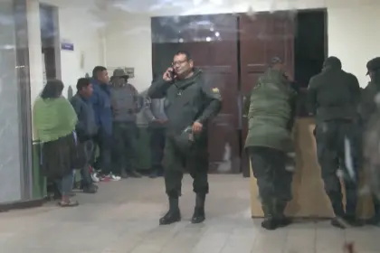 Aprehenden a 15 personas tras el intento de bloqueo en el cruce Tarata
