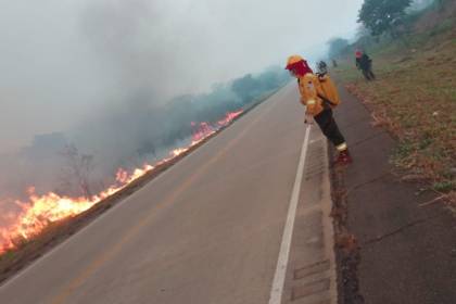 El fuego ha llegado a las nacientes de los hervores de Aguas Calientes en Roboré, según reporte