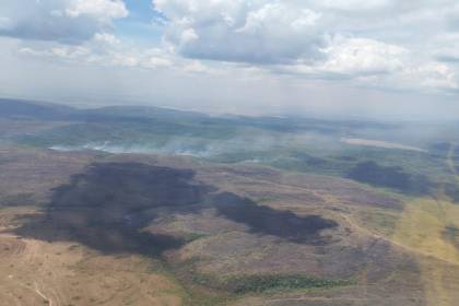 Baja a tres la cifra de incendios en Santa Cruz, pero la emergencia no cesa