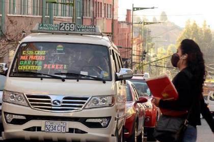 Pasajes en La Paz: tarifa preferencial para estudiantes se aplicará también en minibuses, dice alcalde Arias